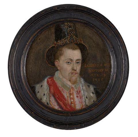 Painting. The head and shoulders portrait of a man dressed in smart, regal clothing including an ermine lined jacket or cape, a red sash, a pink and white embroidered shirt and a tall hat adorned with jewels is painted onto a circular ground. To the right of the image is an inscription bearing the date ‘1595’. The painting is contained within a dark brown round, wooden frame.